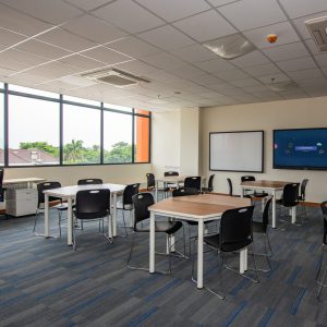 Collaborative Classroom with Inknoe Interactive Panel and Hexagonal Table